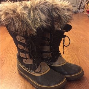 Sorel Joan of Arctic